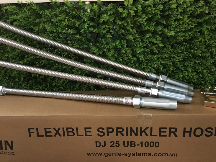 Ống mềm nối đầu phun sprinkler DN25 dài 1200mm có vỏ bện inox áp lực 200psi (14kg/cm2) DJ28B 1200- chứng nhận UL và FM,